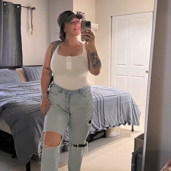 amyconsigns